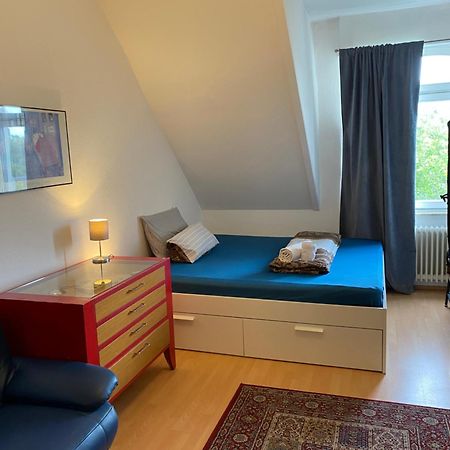 Nice Private Room In Shared Apartment - 2Er Wg Wiesbaden Bagian luar foto